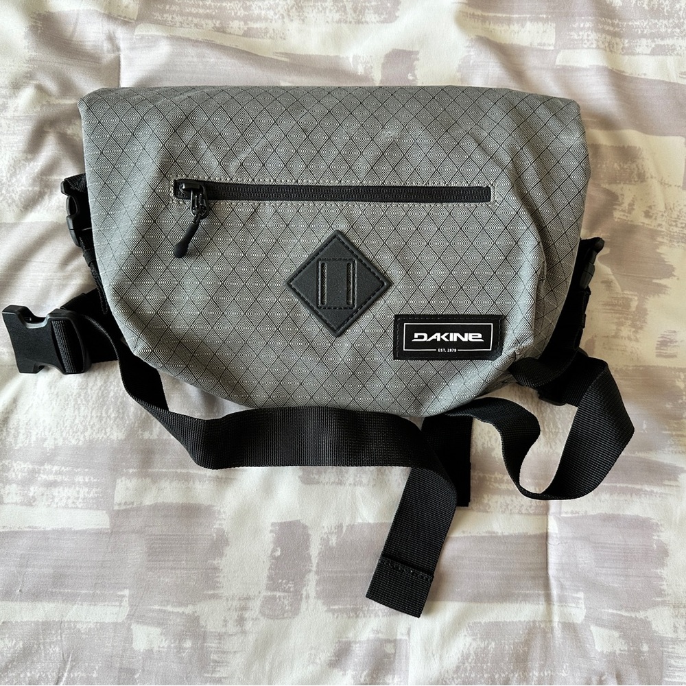 Dakine Mission Surf Roll Top Sling Bag